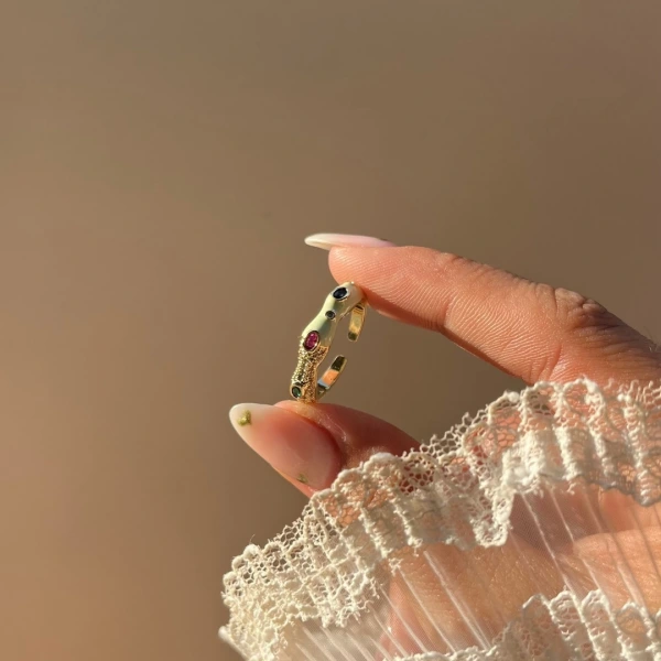 Chromatic Serpent Yüzük