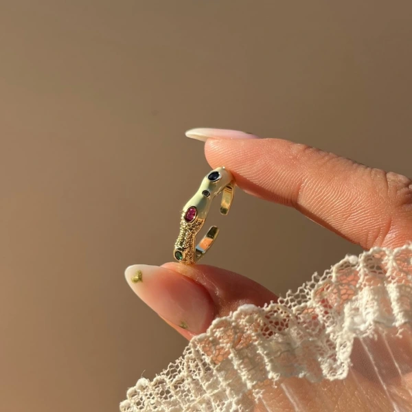 Chromatic Serpent Yüzük