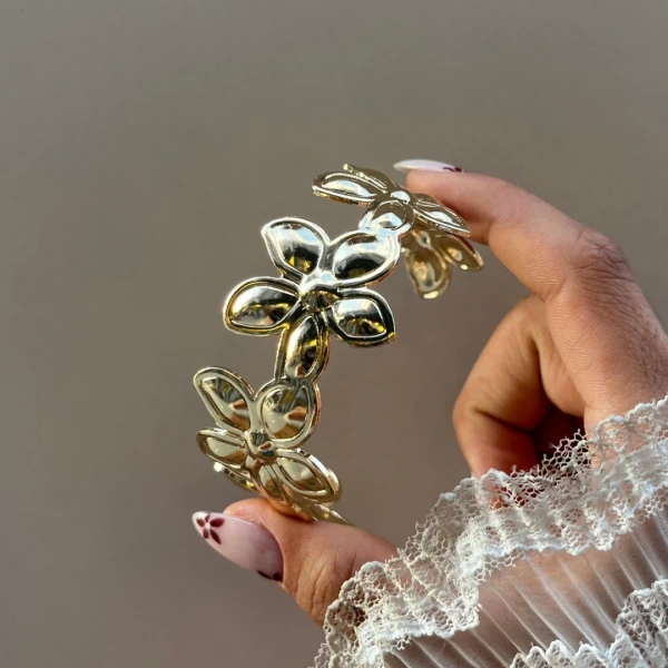 Çiçek Tasarımlı Bileklik