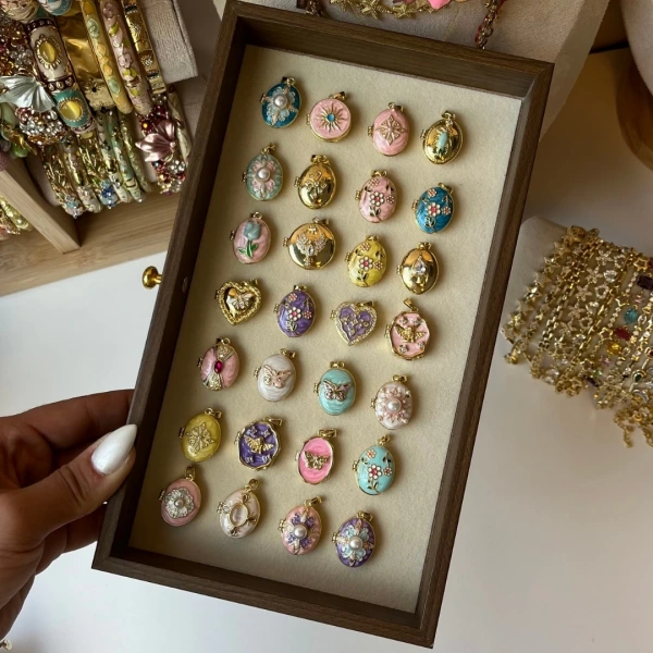 Çift Fotoğraflı Mineli/Desenli Kapaklı Kolyeler