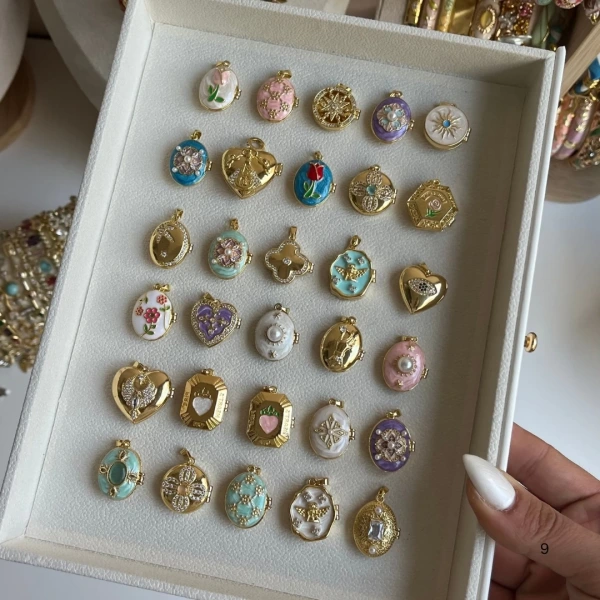 Çift Fotoğraflı Mineli/Desenli Kapaklı Kolyeler