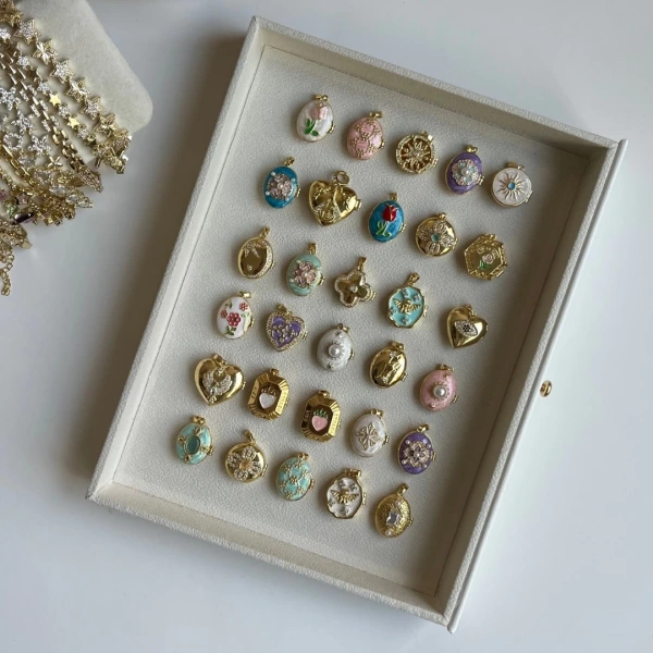 Çift Fotoğraflı Mineli/Desenli Kapaklı Kolyeler