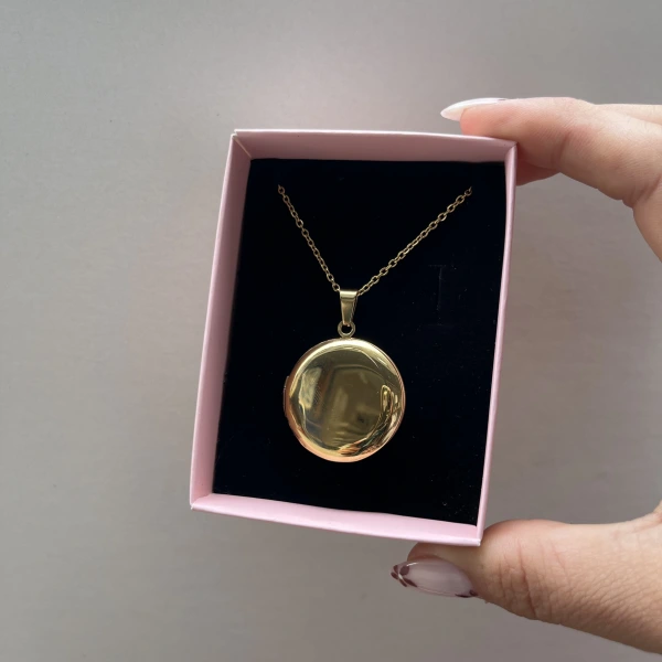 Çift Fotoğraflı Yuvarlak Kapaklı Altın Kolye (2 cm)