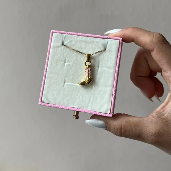 Cowgirl Locket Kolye