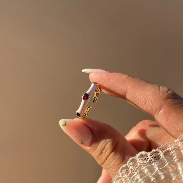 Cylindre de Porcelaine Yüzük