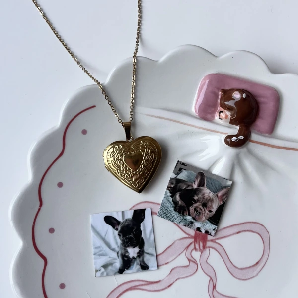 Desenli Kapaklı Çift Fotoğraflı Kolye (2,1 cm)