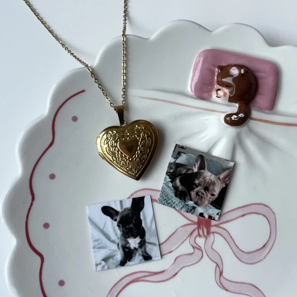 Desenli Kapaklı Çift Fotoğraflı Kolye (2,1 cm)