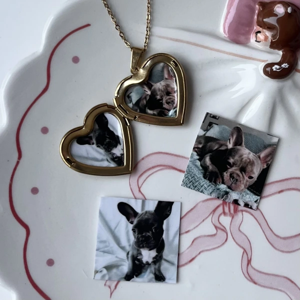 Desenli Kapaklı Çift Fotoğraflı Kolye (2,1 cm)