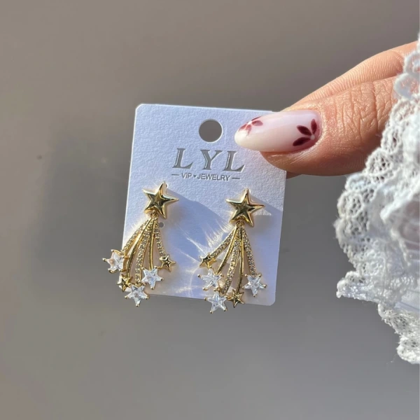 Dilek Yıldızı Küpe