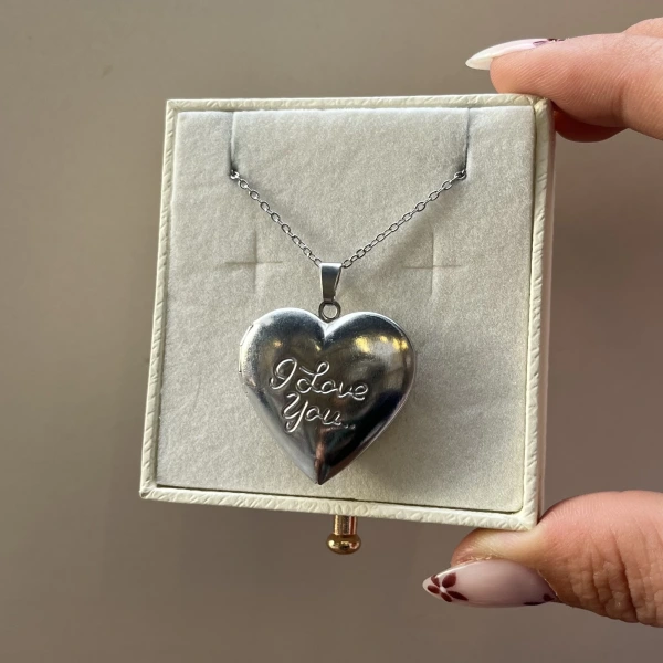 Fotoğraf ve Yazılı I Love You Desenli Kapaklı Kolye (2,1 cm)