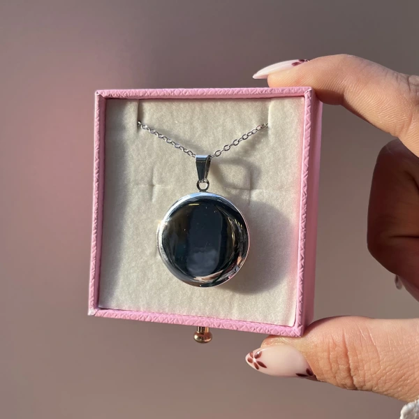 Fotoğraf ve Yazılı Yuvarlak Kapaklı Kolye (2 cm)