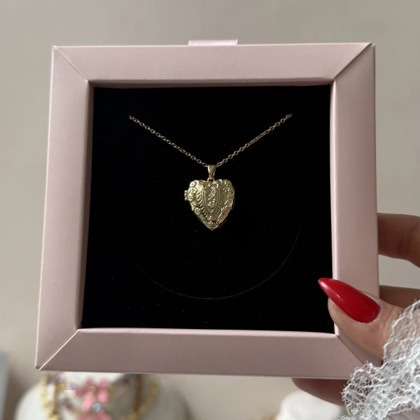 Fotoğraflı İşlemeli Kapaklı Kalp Kolye ( 1.5 cm )