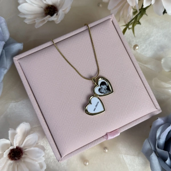 Gökkuşağı Desenli Fotoğraflı Kolye