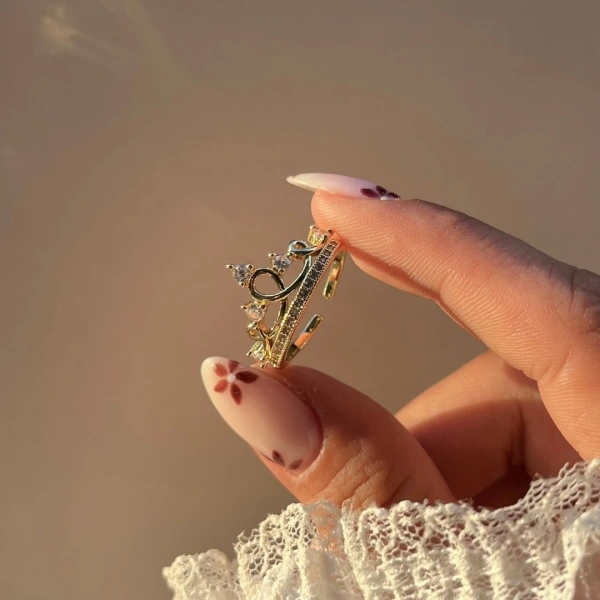 Gold Tiara Yüzük