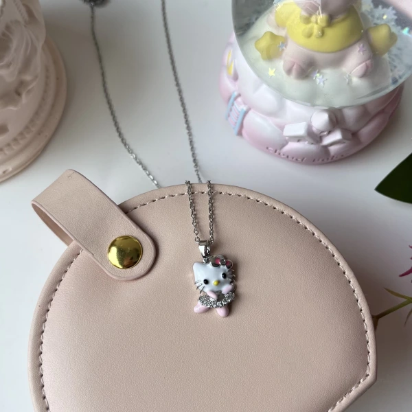 Dansçı Hello Kitty Kolye