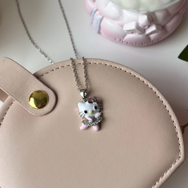 Dansçı Hello Kitty Kolye