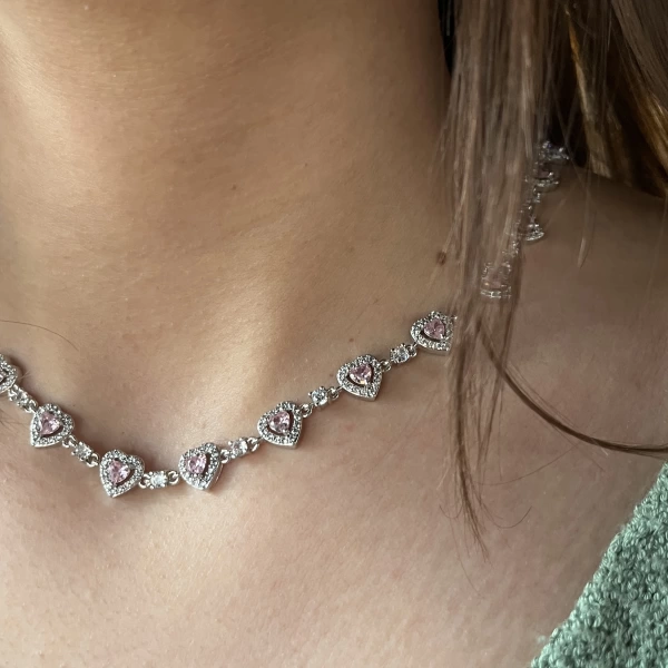 Pembe Kalp Motifli Zincir Choker