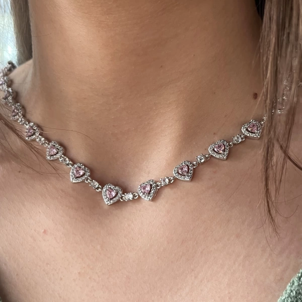 Pembe Kalp Motifli Zincir Choker