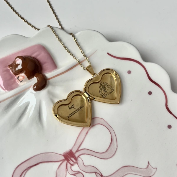 Kapaklı Portre ve Yazı Kolye(2,1 cm)