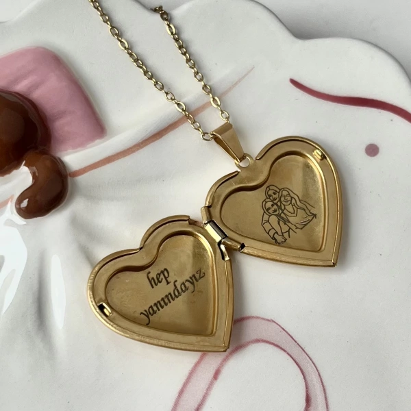 Kapaklı Portre ve Yazı Kolye(2,1 cm)