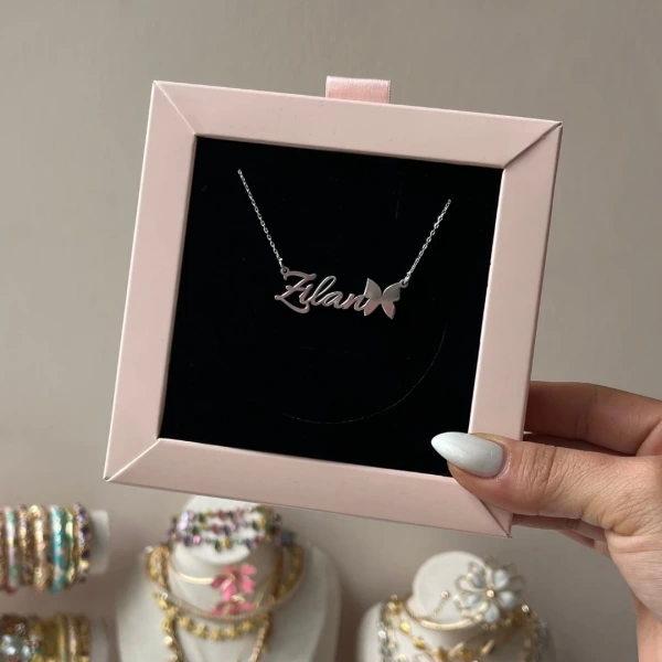 Kelebek Detaylı Kişiye Özel İsim Gümüş Kolye