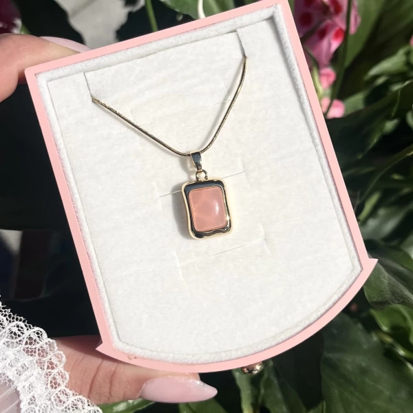 Pembe Taşlı Dörtgen Kolye I Çelik