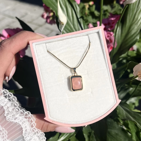 Pembe Taşlı Dörtgen Kolye I Çelik