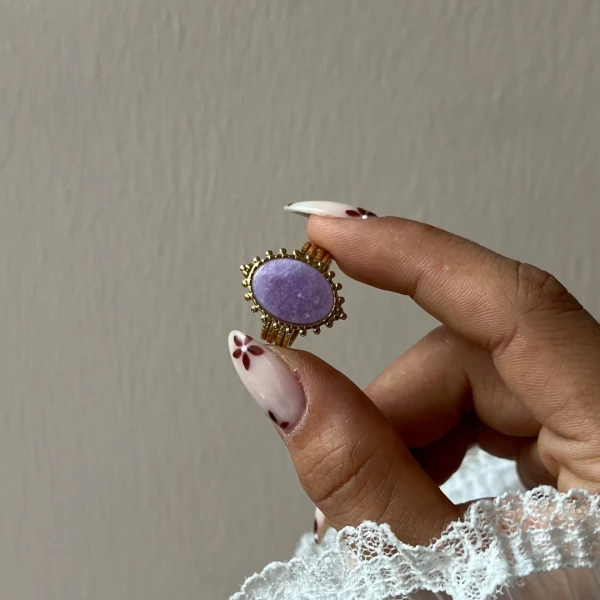 Lilac Crown Yüzük
