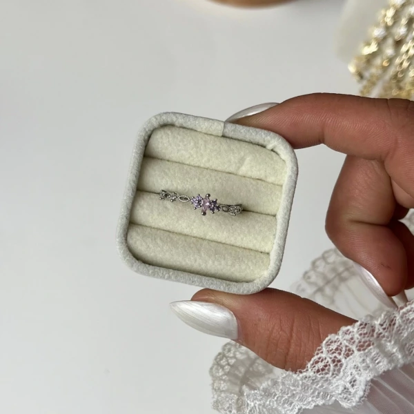 Lilac Whisper Yüzük