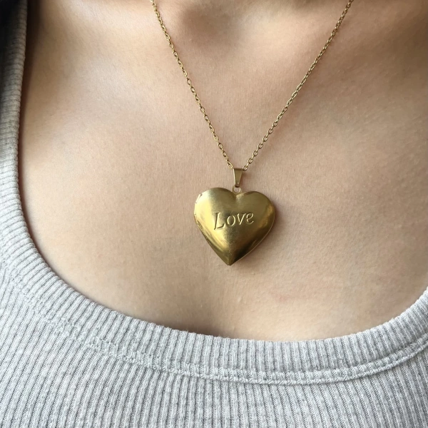 Love Desenli Fotoğraf ve Yazılı Kapaklı Kolye (2,1 cm )