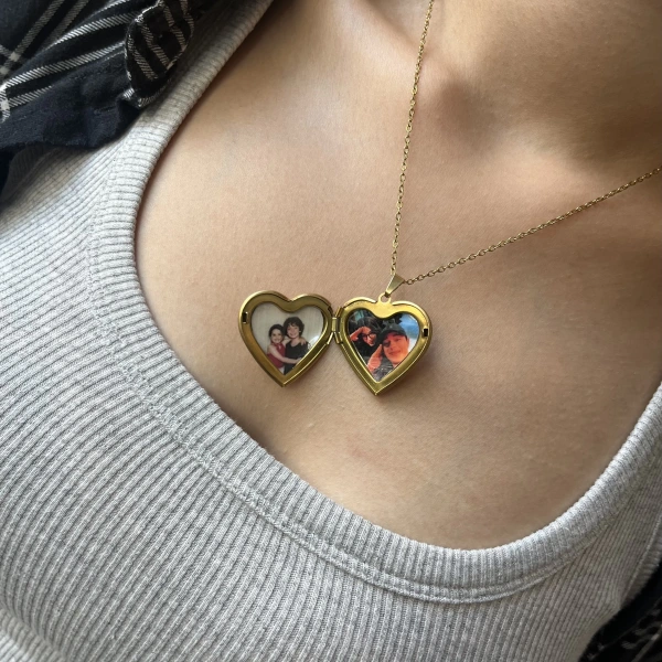 Love Desenli Fotoğraf ve Yazılı Kapaklı Kolye (2,1 cm )