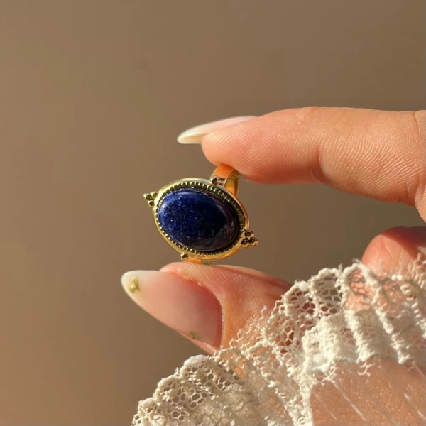 Majestic Orb Yüzük