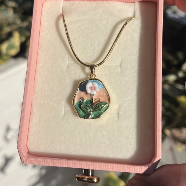 Mineli Vintage Çiçek Kolye I Çelik