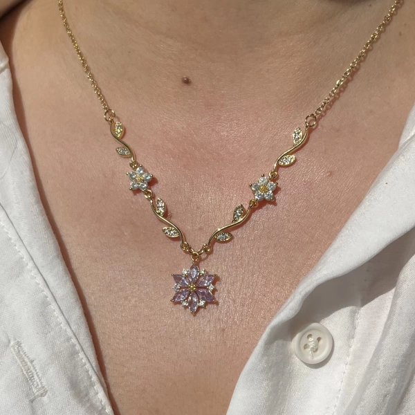 Mor Prenses Çiçeği Violet Kolye