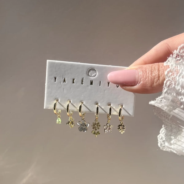 Mini Çiçek Motifli Küpe Takımı I Xuping