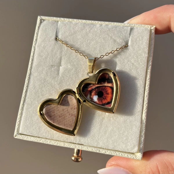 Ön Kapak Yazılı Fotoğraflı Kalp Kolye (1,7 cm)