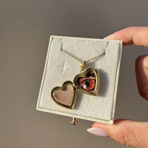 Ön Kapak Yazılı Fotoğraflı Kalp Kolye (1,7 cm)
