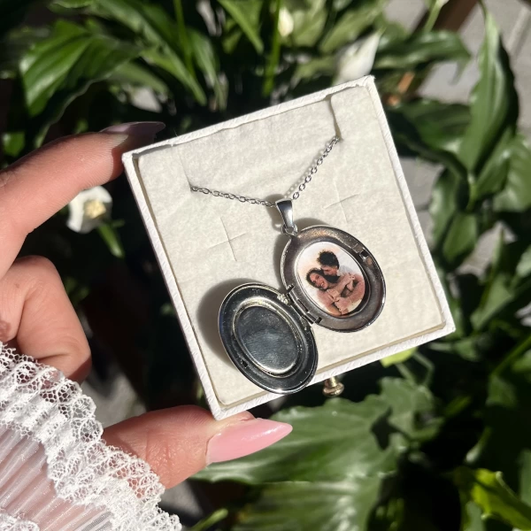 Oval Desenli Fotoğraflı Kapaklı Kolye I Çelik