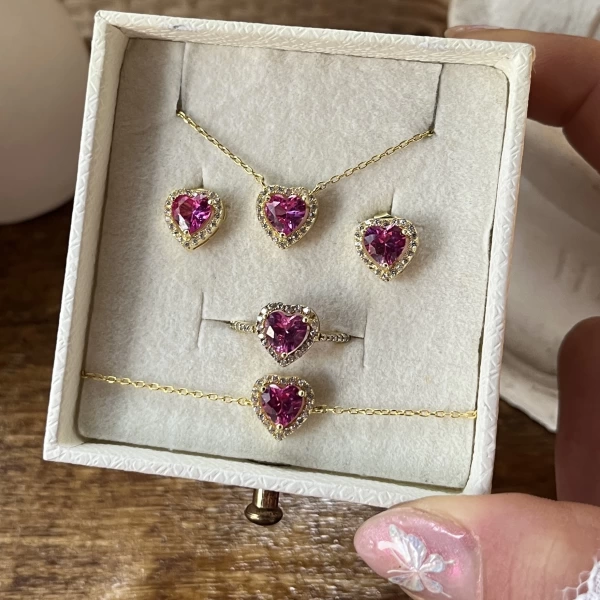Pembe Kalpli Yüzük&Küpe&Kolye&Bileklik Takımı | 925 Gümüş