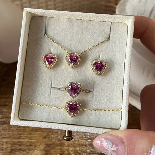 Pembe Kalpli Yüzük&Küpe&Kolye&Bileklik Takımı | 925 Gümüş