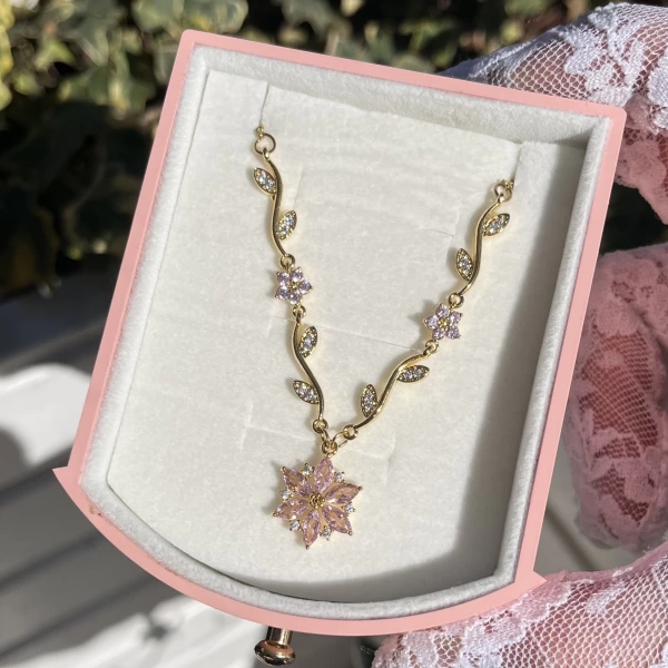 Pembe Prenses Çiçeği Violet Kolye