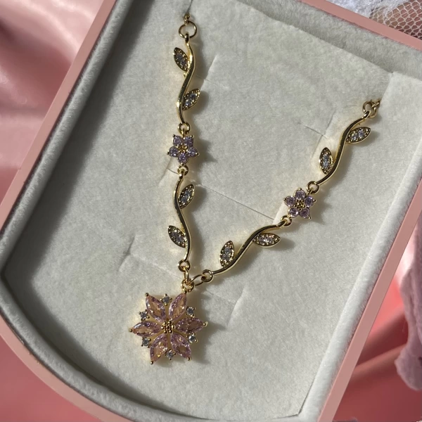 Pembe Prenses Çiçeği Violet Kolye