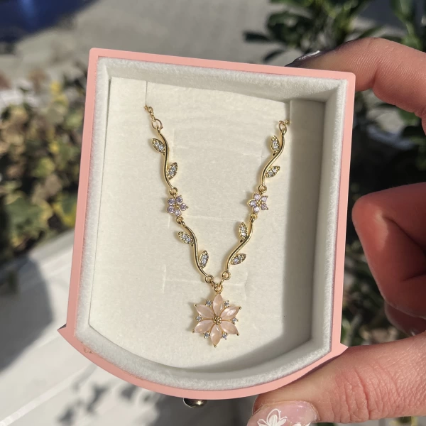 Prenses Çiçeği Violet Kolye
