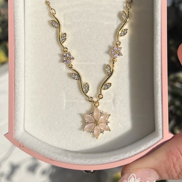 Prenses Çiçeği Violet Kolye