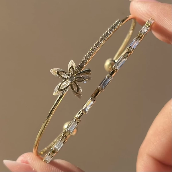 Prenses Lotus Yaprak Kelepçe Bileklik