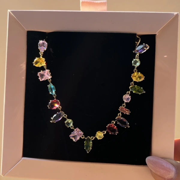 Renkli Taşlı Gem Kolye