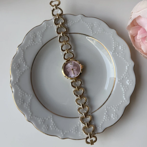 Kalpli Kordonlu Pembe Saat