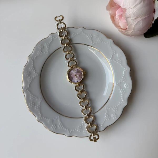 Kalpli Kordonlu Pembe Saat