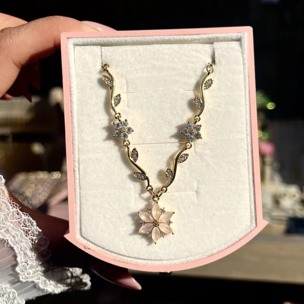Soft Pembe Prenses Çiçeği Violet Kolye