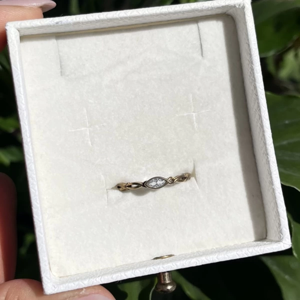 Beyaz Taşlı Mini Vintage Yüzük I Ham Pirinç
